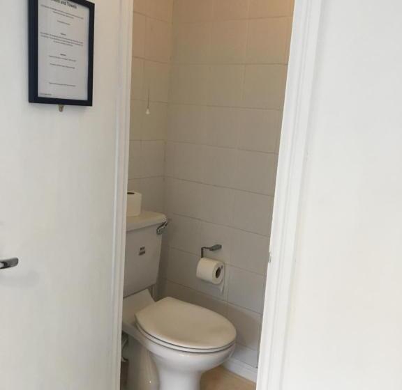 Номер Стандарт, Circle Guest House Bed Only