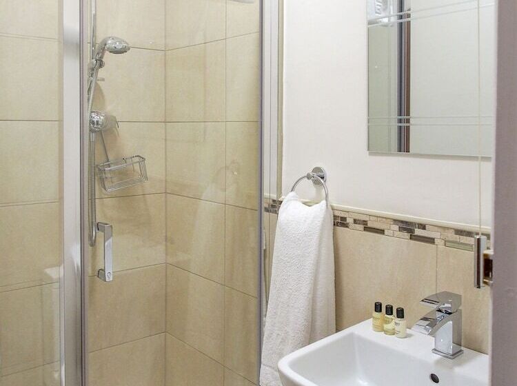 اتاق استاندارد یک نفره, Elmdon Lodge