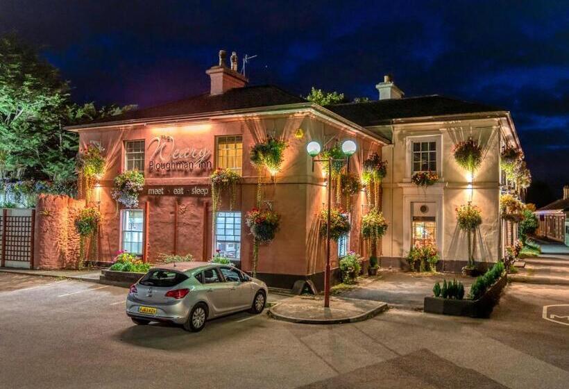 Полулюкс Повышенной Комфортности, The Railway Inn