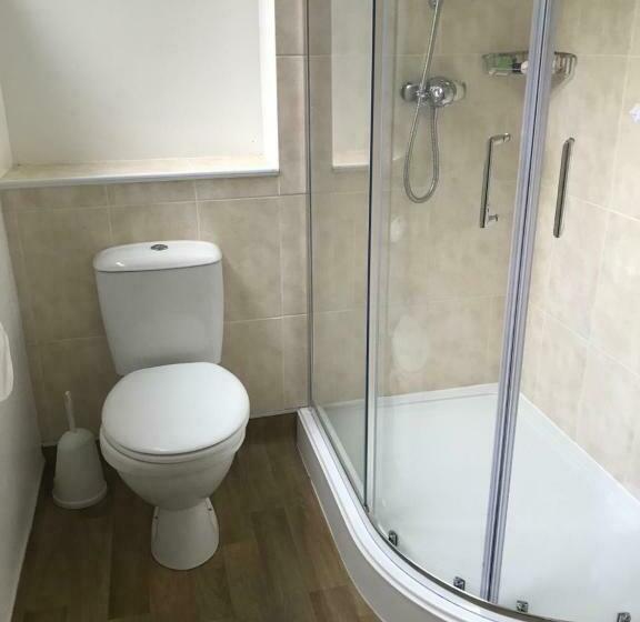 スタンダードルーム, Croit Anna