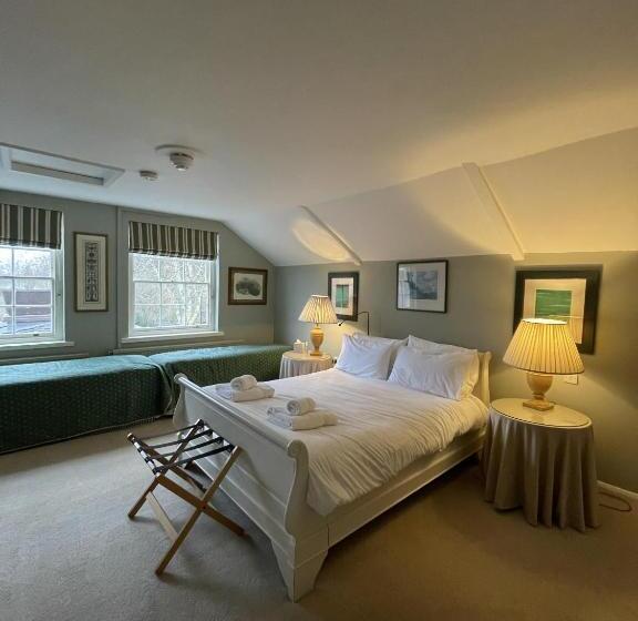 غرفة قياسية, The Bedingfeld Arms