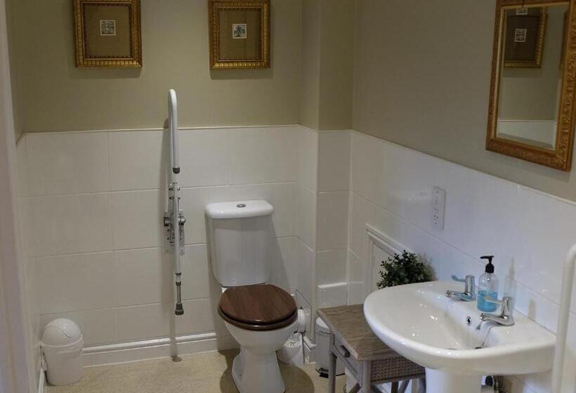 غرفة قياسية, The Bedingfeld Arms