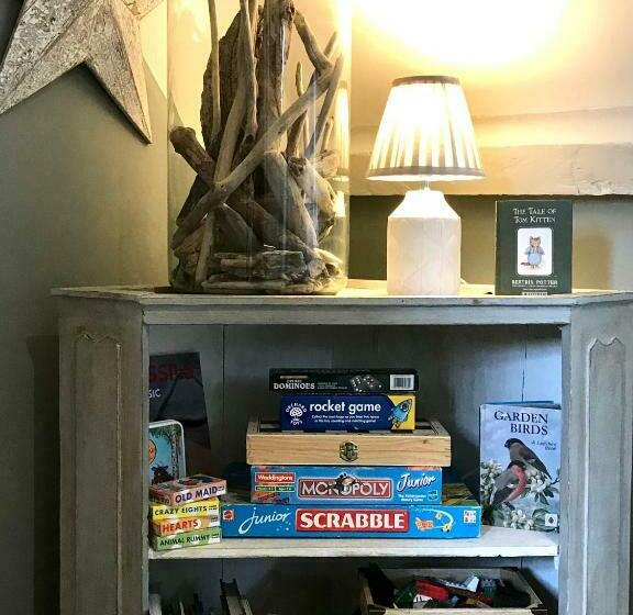 Семейный Номер, The Bridge House
