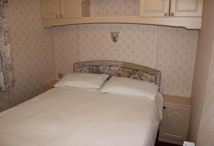 Casa 1 Quarto, Langley Inn