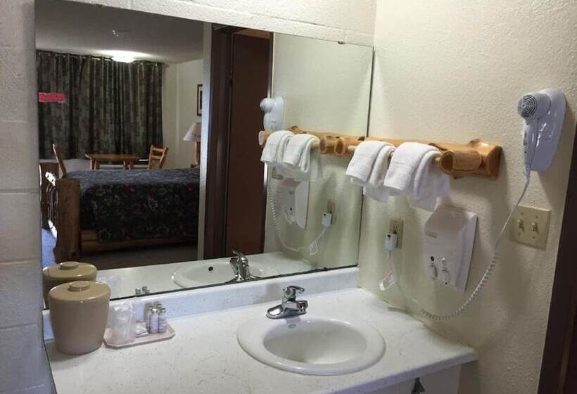 Люкс, Northwoods Motel