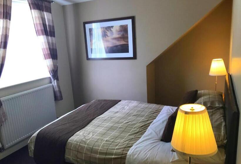 Номер Стандарт, Redbeck Motel