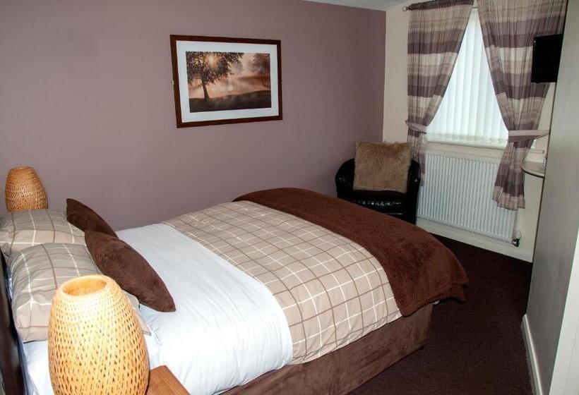 Семейный Номер, Redbeck Motel