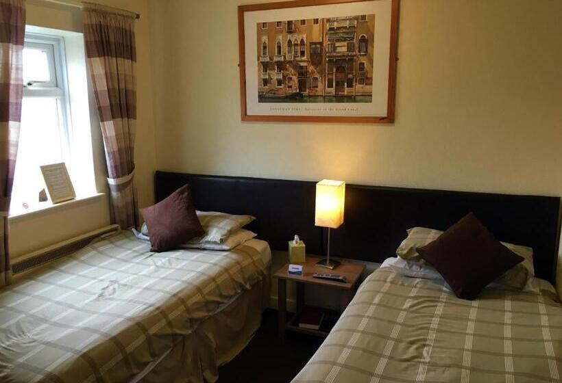 Номер Стандарт, Redbeck Motel
