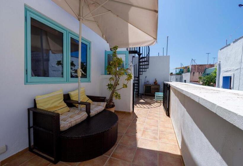 Quarto Estandar com Terraço, Dios Esta Bien
