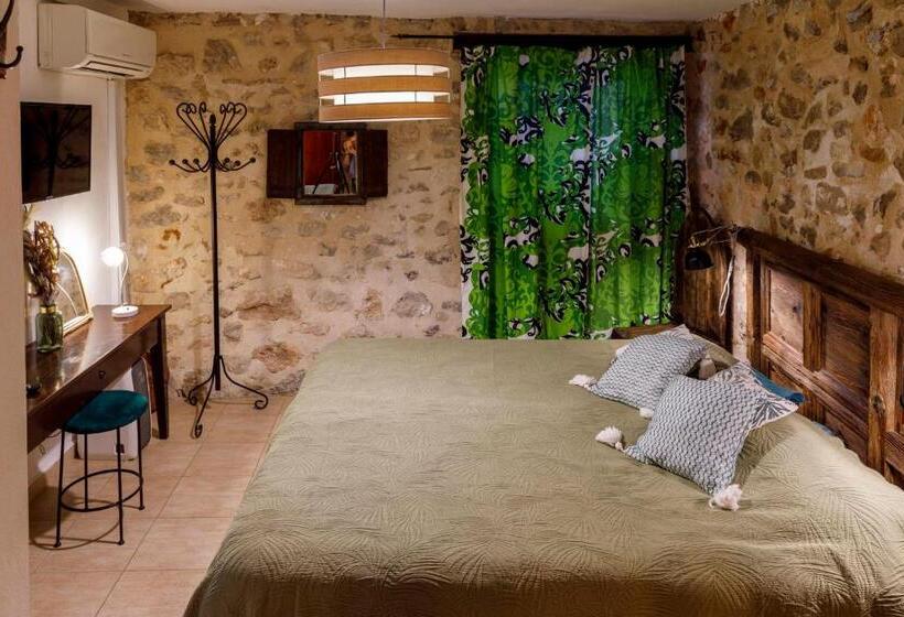 Quarto Estandar, Dios Esta Bien