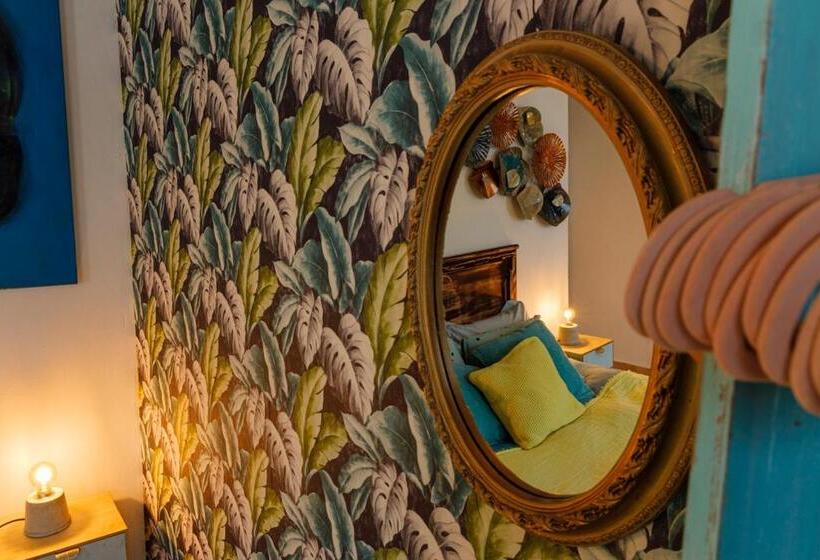 Quarto Estandar com Terraço, Dios Esta Bien