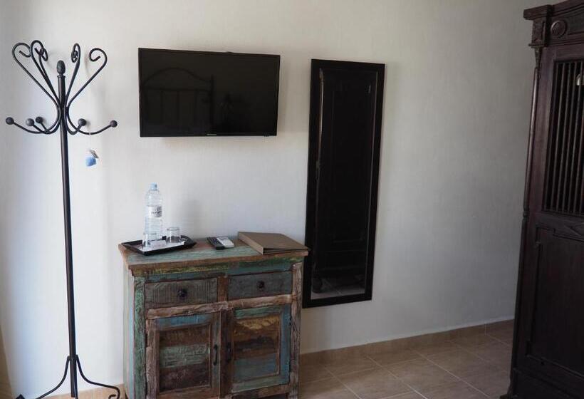 Quarto Estandar com Terraço, Dios Esta Bien