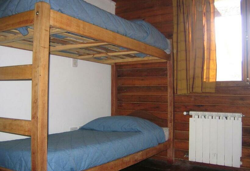 تختخواب در اتاق مشترک, Calafate Hostel