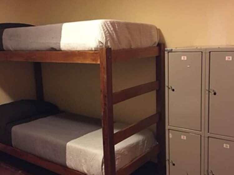 Bed in Shared Room with Shared Bathroom, Calafate Hostel