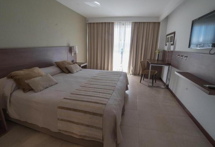 Четырехместный Номер Стандарт, Estilo Mb  Villa Carlos Paz