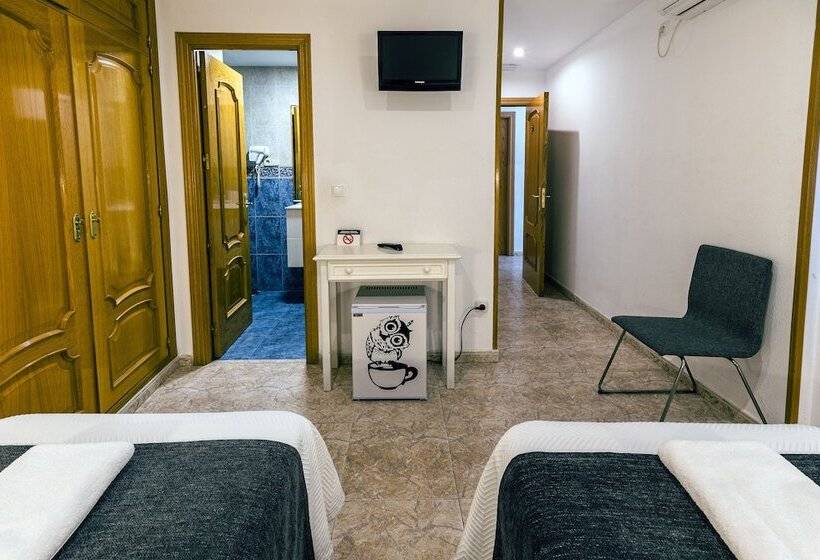 Номер Стандарт, Hostal Gran Vía