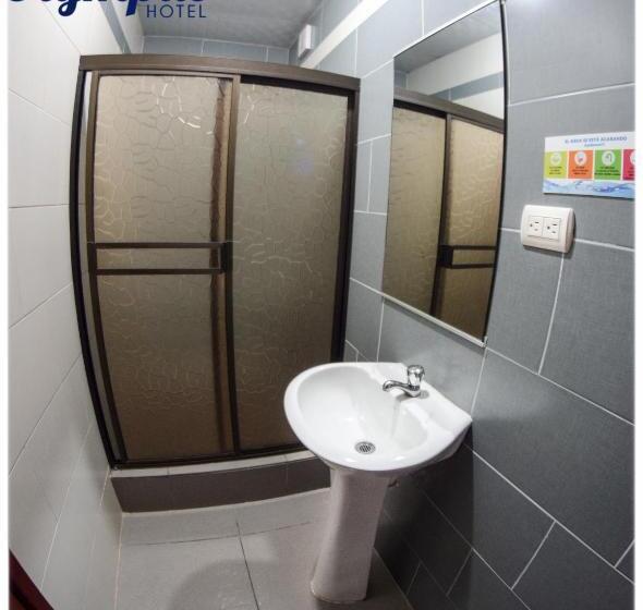 סוויטה משפחתית מוזלת, Olympus