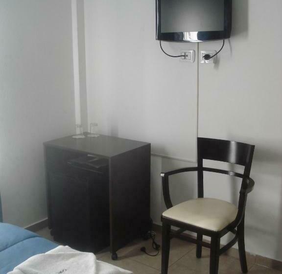 标准单人间, Morada Suites