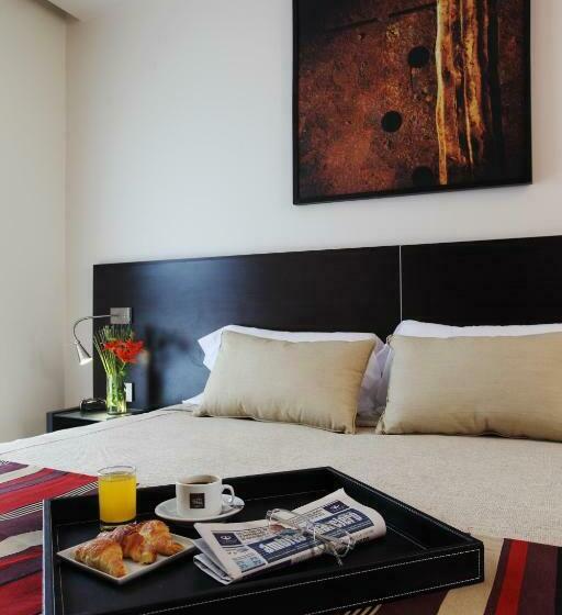 Habitación Estándar, Niyat Urban