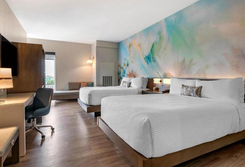 Четырехместный Номер Стандарт с Балконом, Cambria Hotel Rehoboth Beach