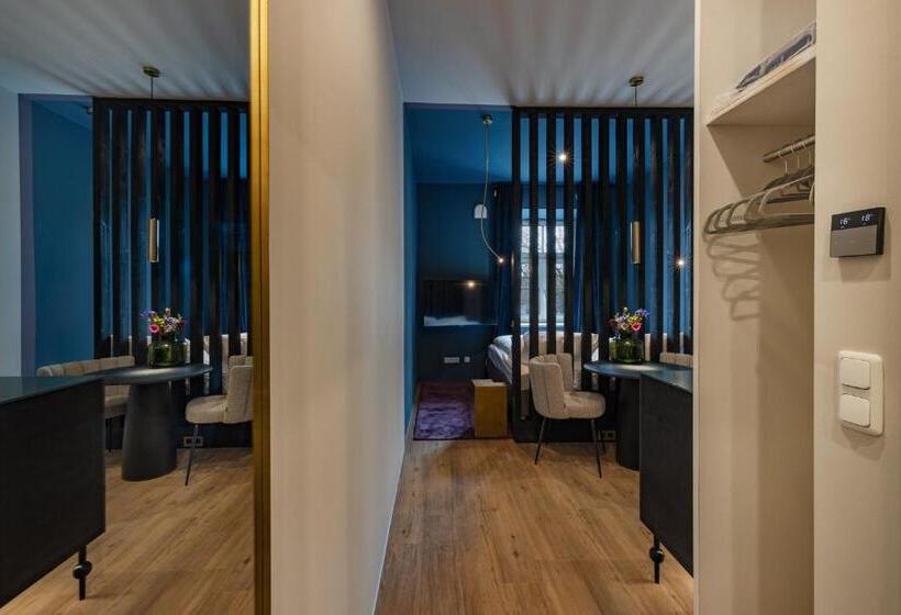 استودیوی استاندارد, Kalm Stay   A Design Apart