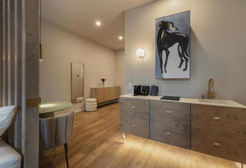 اتاق لوکس, Kalm Stay   A Design Apart