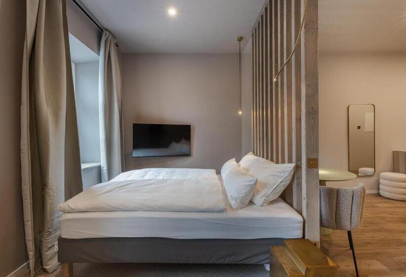 اتاق لوکس, Kalm Stay   A Design Apart