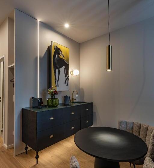 استودیوی استاندارد, Kalm Stay   A Design Apart
