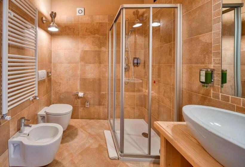 标准三人间, Agriturismo Rini