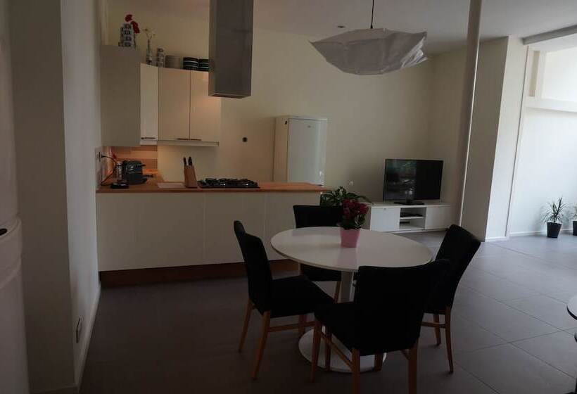 带1个卧室的带阳台的公寓, B&b Kasteel Nijswiller