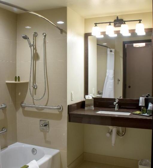 Номер Deluxe, Cedar Creek Lodge & Conference Center