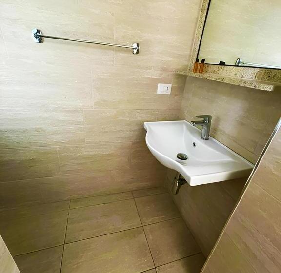 Standard Triple Room with Balcony, Nacional
