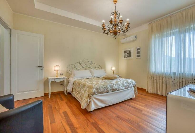 Люкс, Villa De Santis