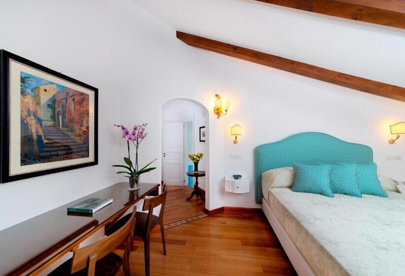 Полулюкс, B&b Maiure