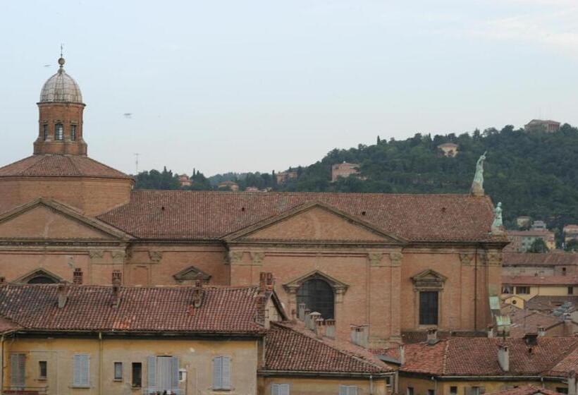 اتاق استاندارد یک تخته با سرویس بهداشتی مشترک, Panorama Bologna Centro