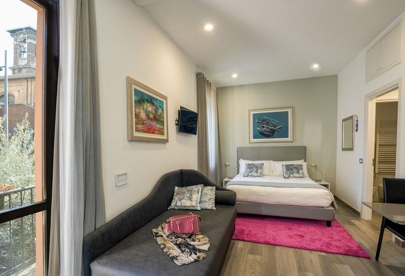 استودیوی لوکس, Monza City Rooms & Studios