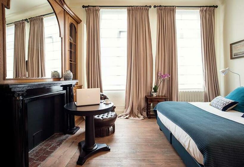 Quarto Deluxe, Ganda Rooms & Suites
