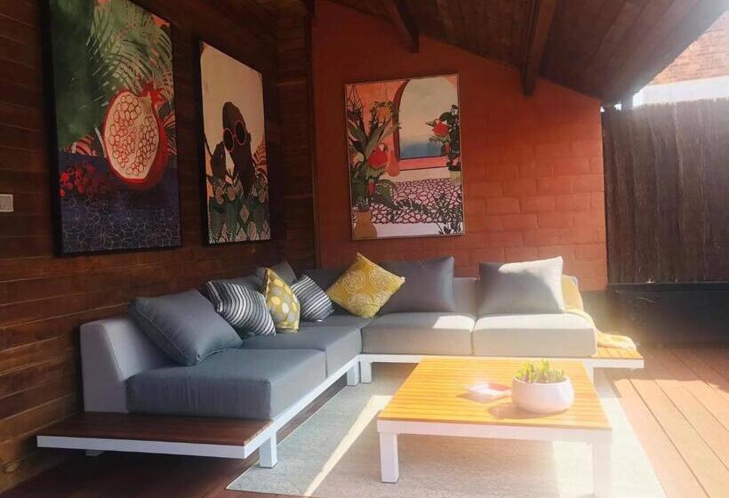 Suíte, Ganda Rooms & Suites