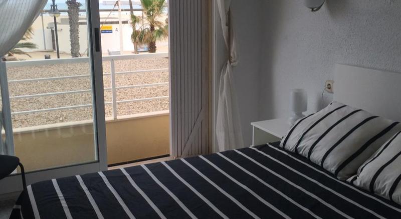 غرفة قياسية مطلّة علي البحر, Malvarrosa Beach Rooms