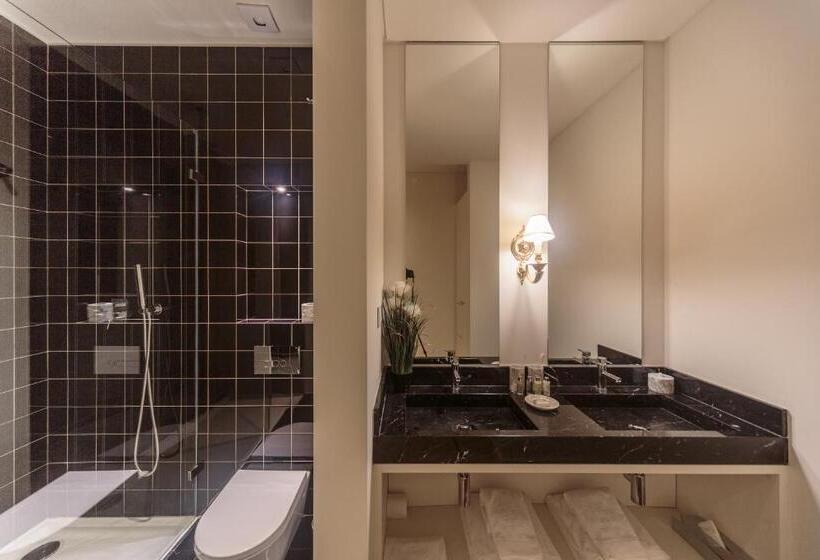 חדר סטנדרט נוף לעיר, Dear Lisbon  Palace Chiado Suites