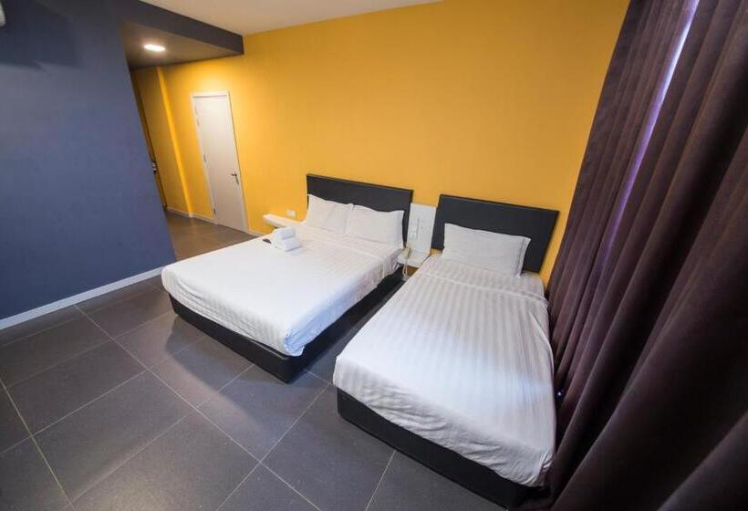 Deluxe Triple Room, B&s Boutique