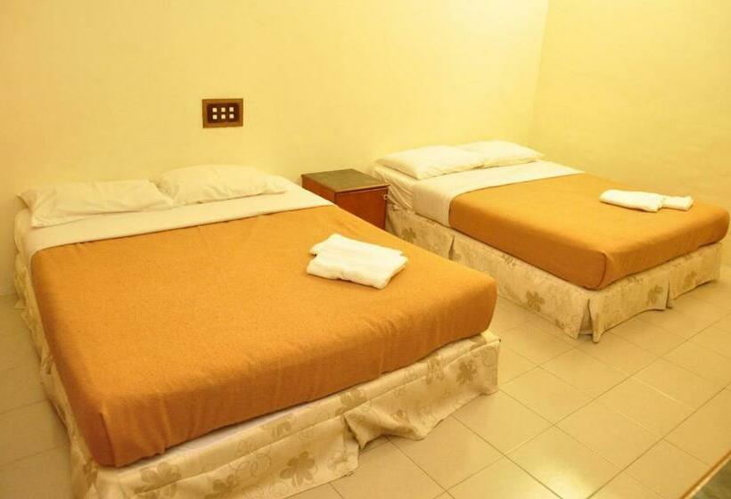 اتاق خانوادگی, Pangkor Bay View Beach Resort