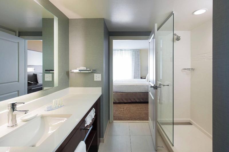 带大床的标准工作室, Residence Inn By Marriott Denver Central Park