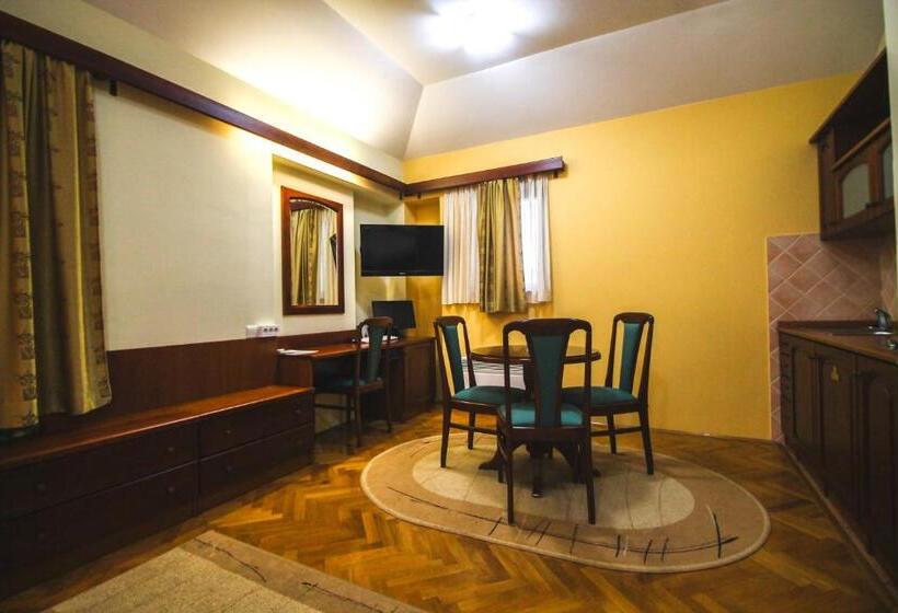 سوییت, Vila Vrbas
