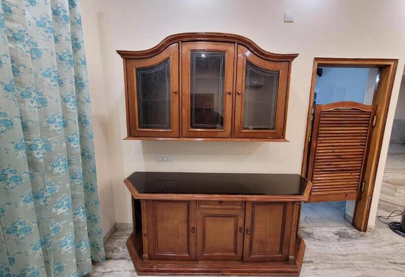 四人豪华间, Regalia Home Sapphire Stay