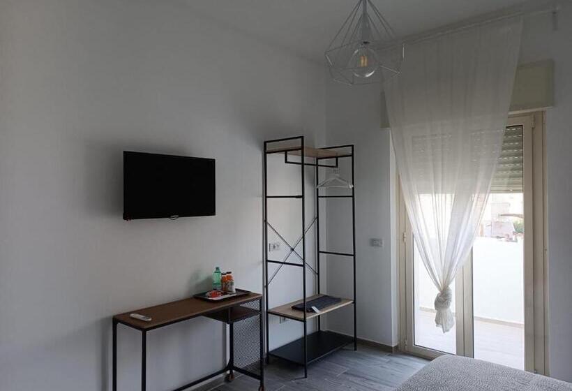 اتاق لوکس با چشم‌انداز دریا, Casa Al Mare Luxury
