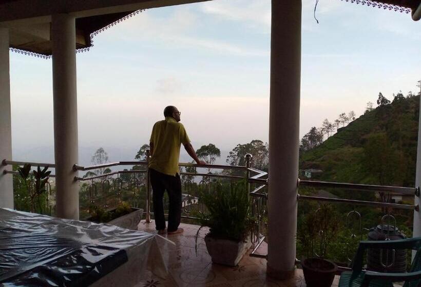 带山景的高级间, The Bawa S Guest House