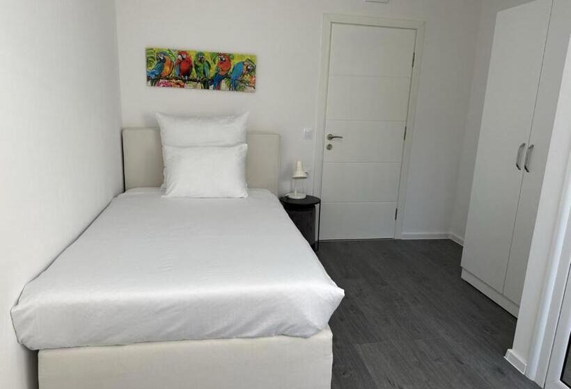 Chambre Standard Individuelle, комплекс маджарово