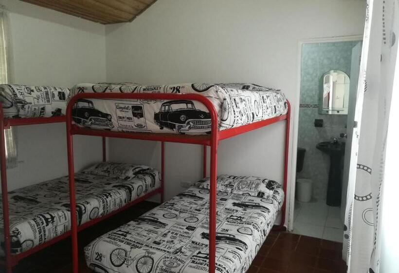 Четырехместный Номер Классик, Club Campestre El Bosque