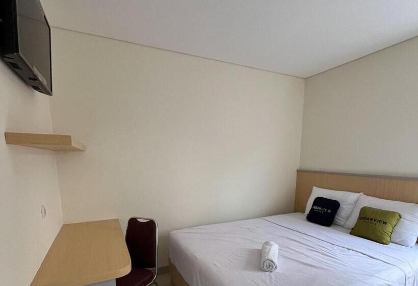 Номер Deluxe, Urbanview Indria Inn Solo By Reddoorz
